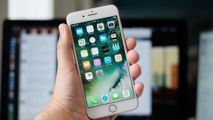 I-Phone, no strings attached literally!!
