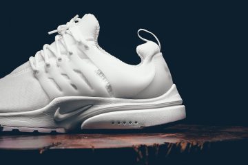 White Nike Air Presto Essential-1
