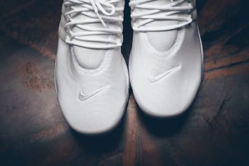 White Nike Air Presto Essential-2