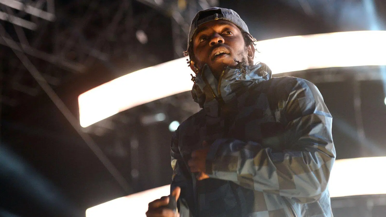 Kendrick Lamar will drop his fourth LP on April the 7th (3)