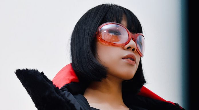 Ramengvrl Flexes On New Single