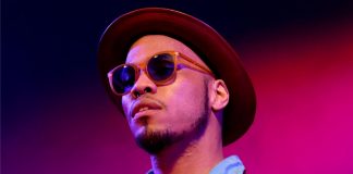 Anderson Paak Speaks On Dre, Oxnard, And Mac Miller on Hot Ones Anderson Paak Speaks