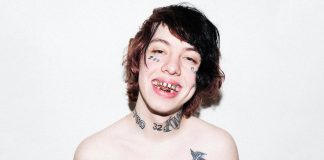 Lil Xan Screams “I’m Rich N***a!” In Mall Food Court Lil Xan Screams
