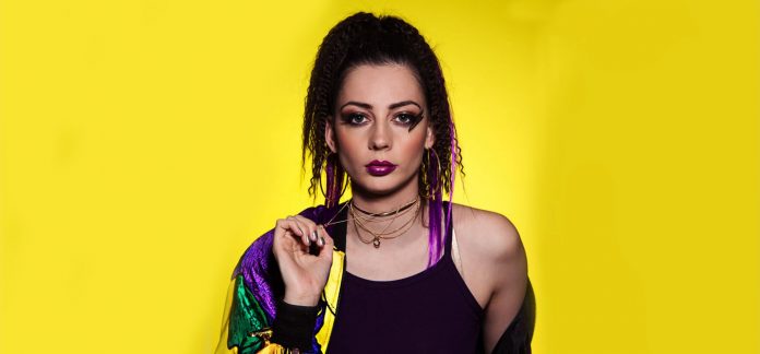 Singer Kat Deal Returns