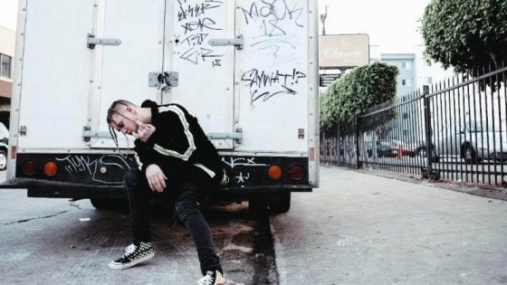 Jordan Hollywood Flexes On Debut