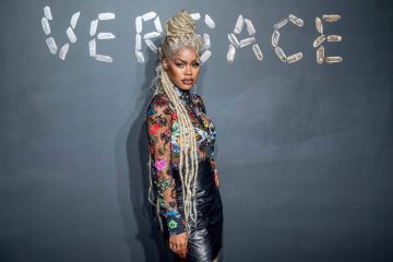 2019 Pre Fall Versace New York Show-7