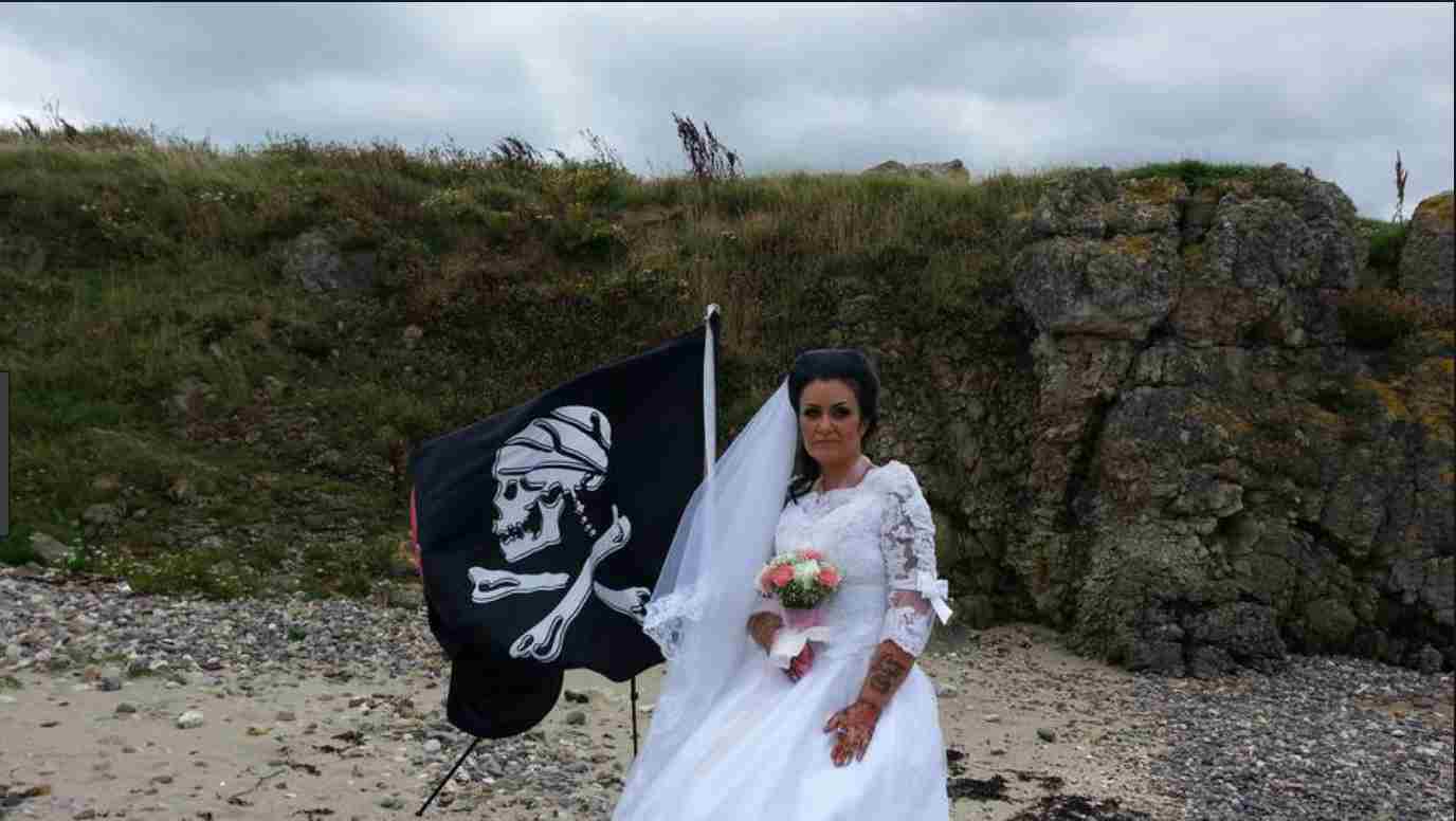 Woman Divorces Ghost of 18th Century Haitian Pirate Woman Divorces Ghost of 18th