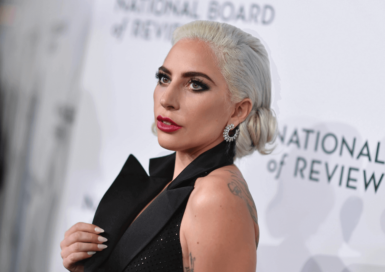 Lady Gaga Apologizes For Song Collaboration with R Kelly