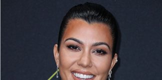 Is Kourtney Kardashian Getting Smashed By John Mayer?