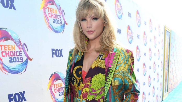 Taylor Swift Maybe Not A Selfish