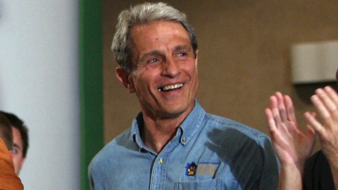 Ed Buck Under Arrest for Trying