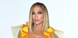 Jennifer Lopez To Headline 2020 Super Bowl Halftime Show?! Jennifer Lopez To Headline