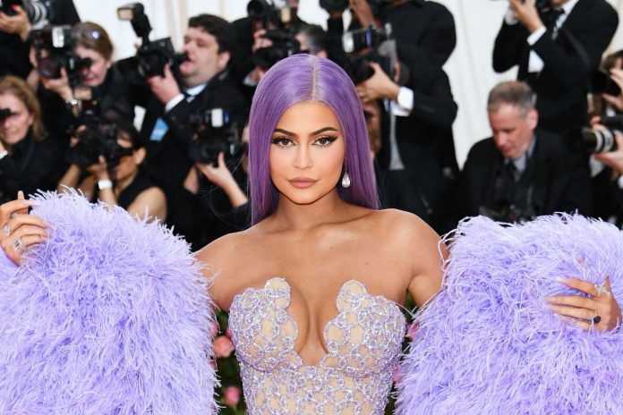 Kylie Jenner Shows Out Hailey