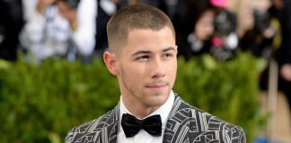 Nick Jonas Groped By Fan During Concert! Nick Jonas