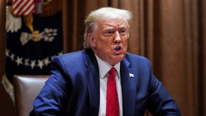 Recent_News_on_Donald_Trump_Retweets_Hypefresh