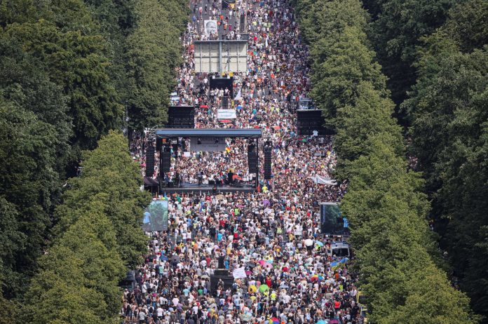 Recent_News_on_Berlin_Protesters_Hypefresh