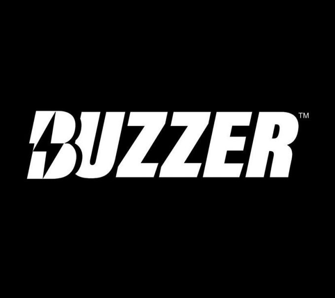 Buzzer attracts Michael Jordan, Gretzky, & Mahomes