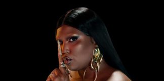 Lizzo Adresses Body Shaming Fans in Emotional Live LIZZO
