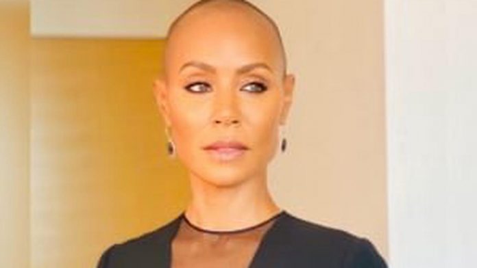 Jada-Pinkett rocks a new bold style for her 50th