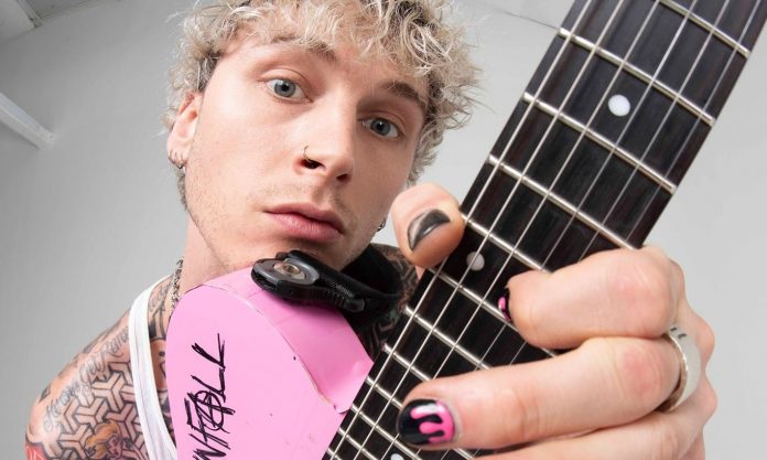 MACHINE GUN KELLY
