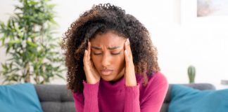 8 Helpful Ways to Relieve Pain For Instant Recovery suffering from painful headache