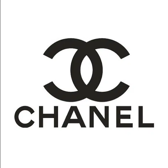 FASHION HOUSE CHANEL