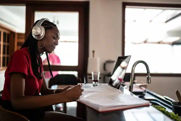 hip-hop assistant learning in class