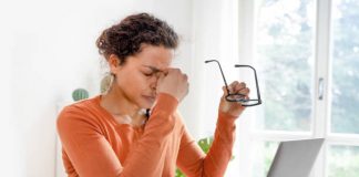 What Are The Treatment Options For Chronic Depression? woman suffering from depression