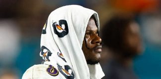 Baltimore Ravens QB Lamar Jackson Can’t Do Anything Right it Seems Lamar Jackson