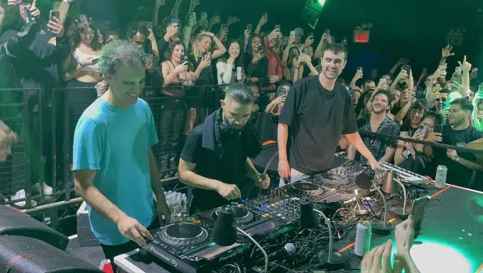 Skrillex played another surprise NYC show with Four Tet & Fred again.. at LPR, ‘Quest for Fire’ out now