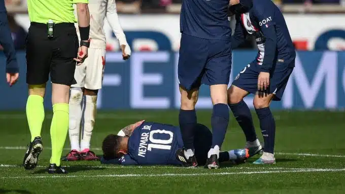 Neymar injures ankle, stretchered off in tears