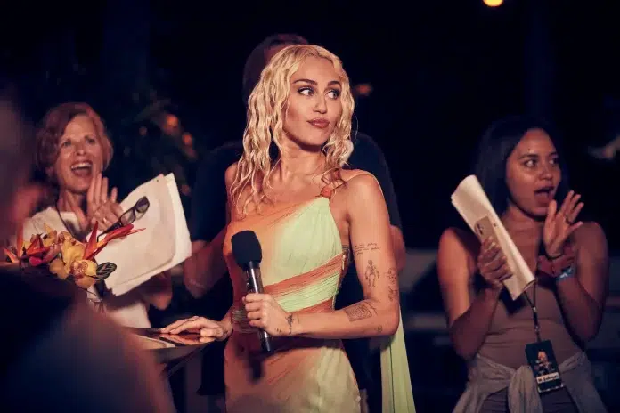 miley cyrus flowers