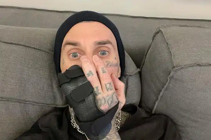blink-182 postpone start of reunion tour as Travis Barker undergoes finger surgery