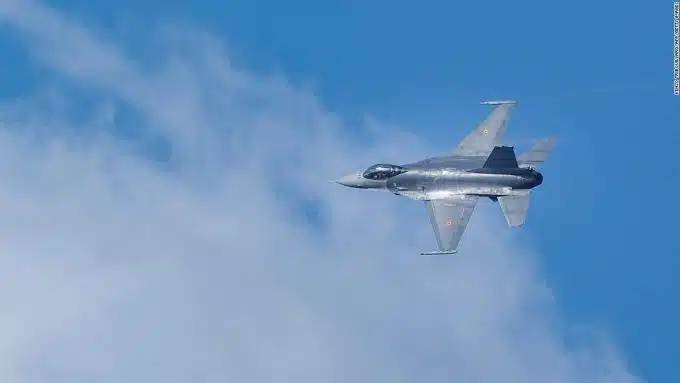 US evaluating Ukrainian pilots for possible F-16 training | CNN