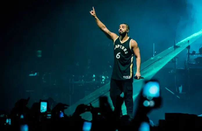 Drake Cuts the Live Feed at Lollapalooza Right Before performing