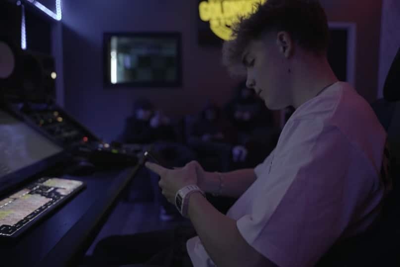 Money Melnichuk Drops New Single “Secrets” – A Song That Will Leave You Wanting More Money Melnichuk