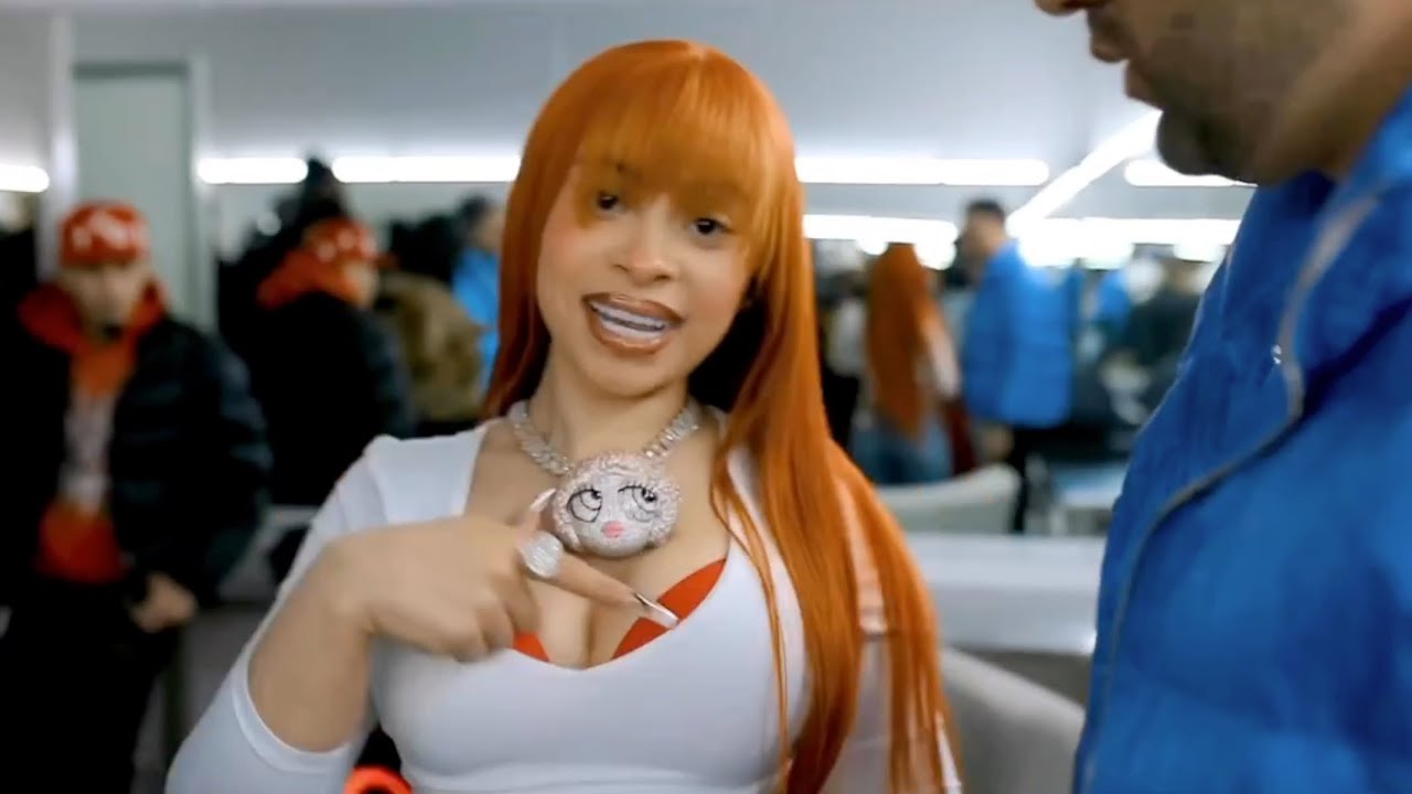 TMZ Discovers Ice Spice’s Stolen Chain Video Was a TikTok Hoax TMZ Discovers Ice Spice's Stolen Chain Video Was a TikTok Hoax