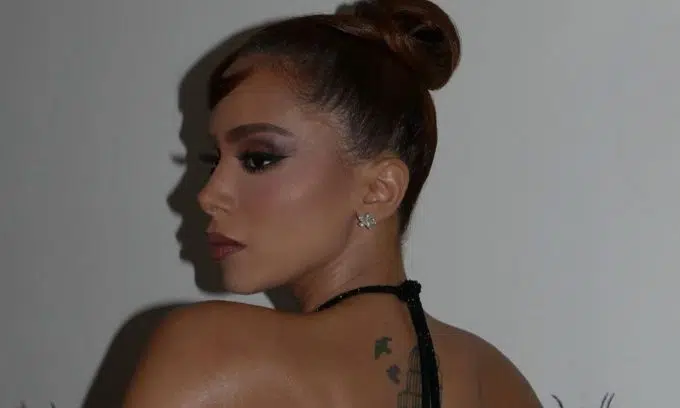 Anitta Dips From Warner Music After 11 Years