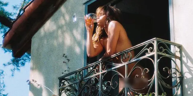 Halle Berry Shows Her Carefree Nature in Nude Photo