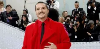 Explained: Pedro Pascal Shares His Signature Pose with Bella Ramsey Explained: Pedro Pascal Shares His Signature Pose with Bella Ramsey