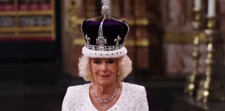 Misheard Lyrics Madness: “I Like Vagina Camilla” Takes Over Internet Misheard Lyrics Madness: "I Like Vagina Camilla" Takes Over Internet