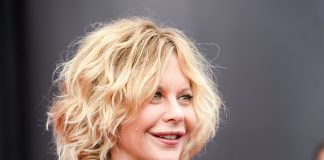 Meg Ryan Shocks Fans with Unrecognizable Look in Rare Public Appearance Meg Ryan Shocks Fans with Unrecognizable Look in Rare Public Appearance
