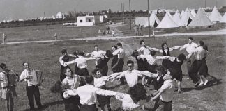 How Jewish Wedding Music Evolved from the Hora to Today THE_HORA_DANCE_AT_KIBBUTZ_DALIA