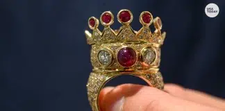 Tupac’s Crown Ring Fetches $1 Million at Auction, Setting New Record USA Today Tupac's Crown Ring Fetches $1 Million at Auction, Setting New Record