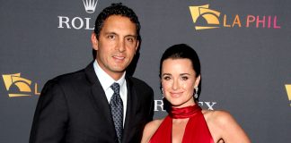 Kyle Richards Cheating Rumors: Is She Still Married to Mauricio Umansky? Kyle Richards Cheating Rumors https://images.app.goo.gl/GLdxSuzCjdRuJZFp9