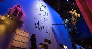 Chris Brown Can Expect a Merry Christmas with Royalty Neuroscientists recreate Pink Floyd song