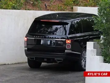 Kylie's sleek black Range Rover was spotted chilling outside Chalamet's House