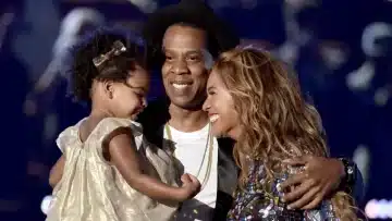 jay z beyonce and blu ivy togeter