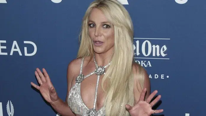 Markus Klinko: Behind the Lens of Britney Spears' 2004 Photo Shoot