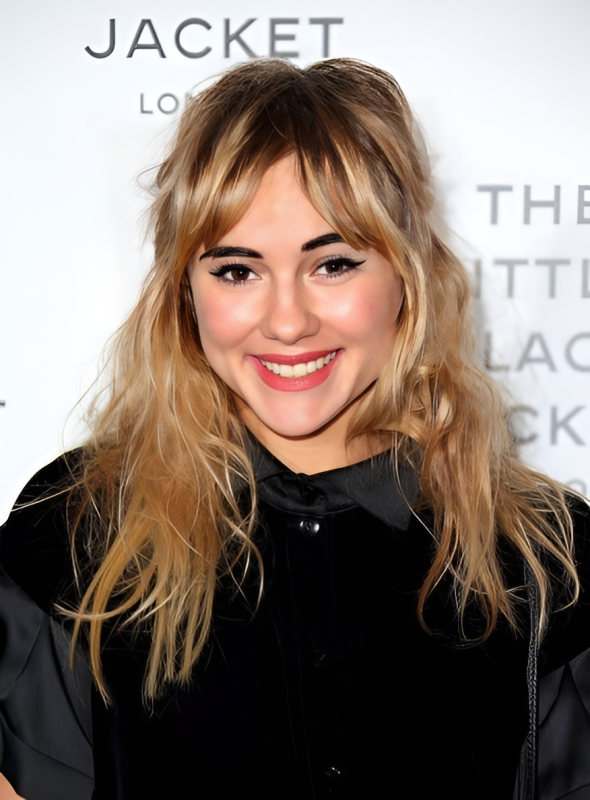 suki waterhouse nose job Image 5